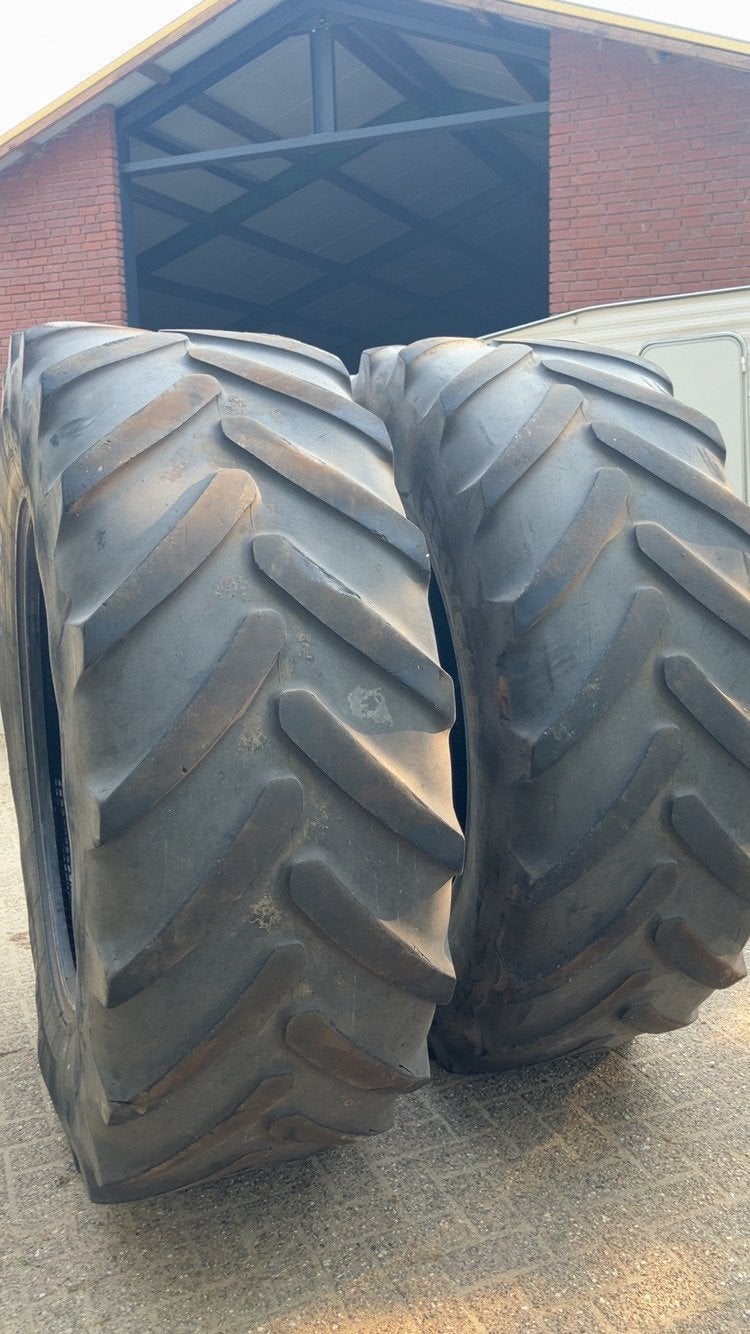 Michelin 650 65 r42 multibib, Antiek en Kunst, Ophalen of Verzenden