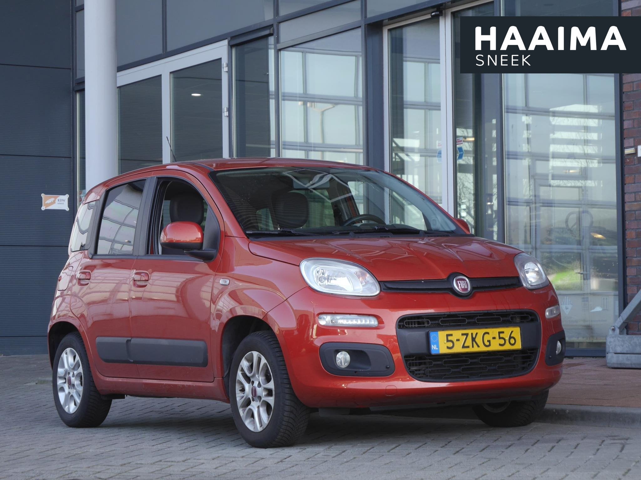 Fiat Panda 0.9 TwinAir Lounge | Climate control | Lichtmetal