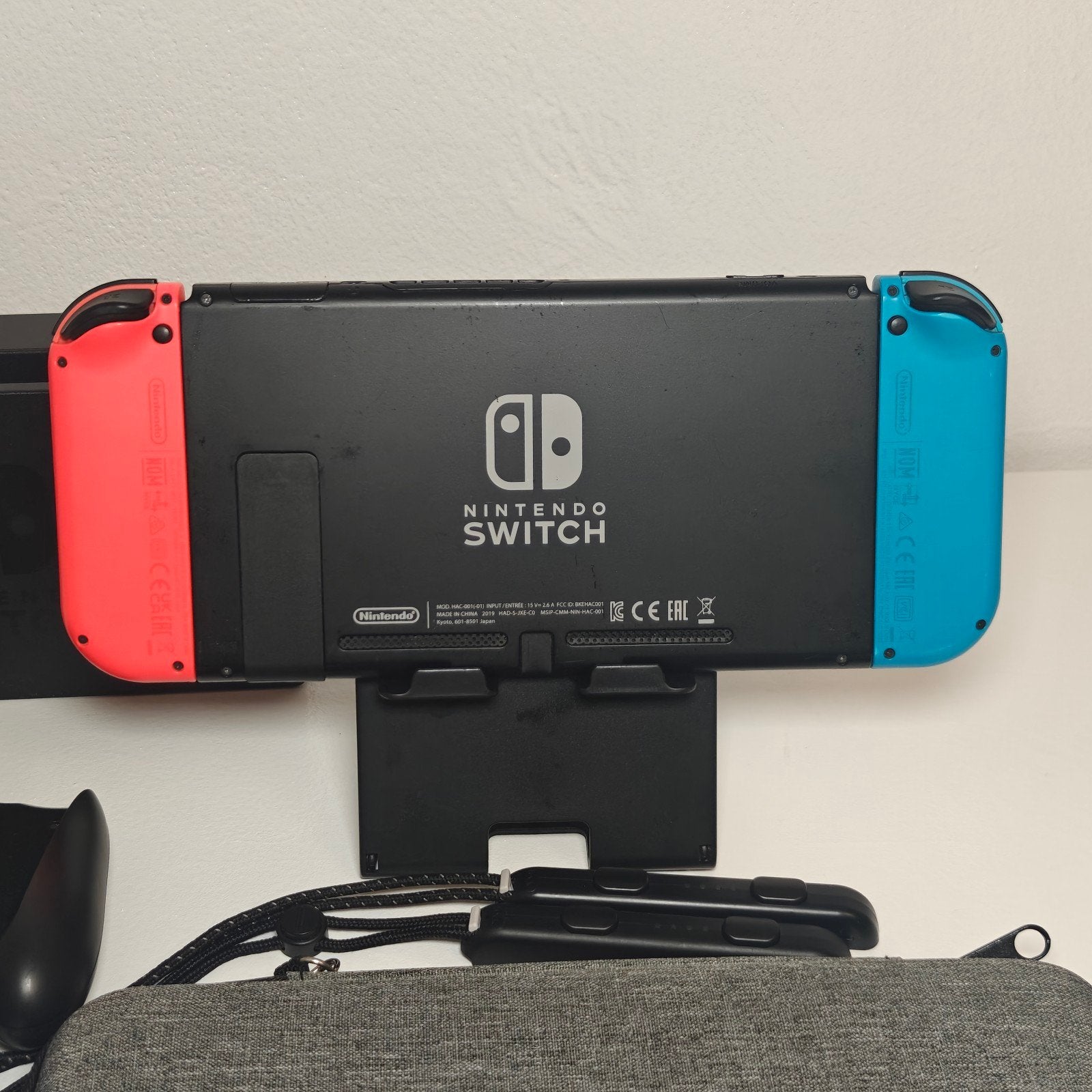 Nintendo Switch V2 met Mario Kart 8 Deluxe, Ophalen of Verzenden, Zo goed als nieuw