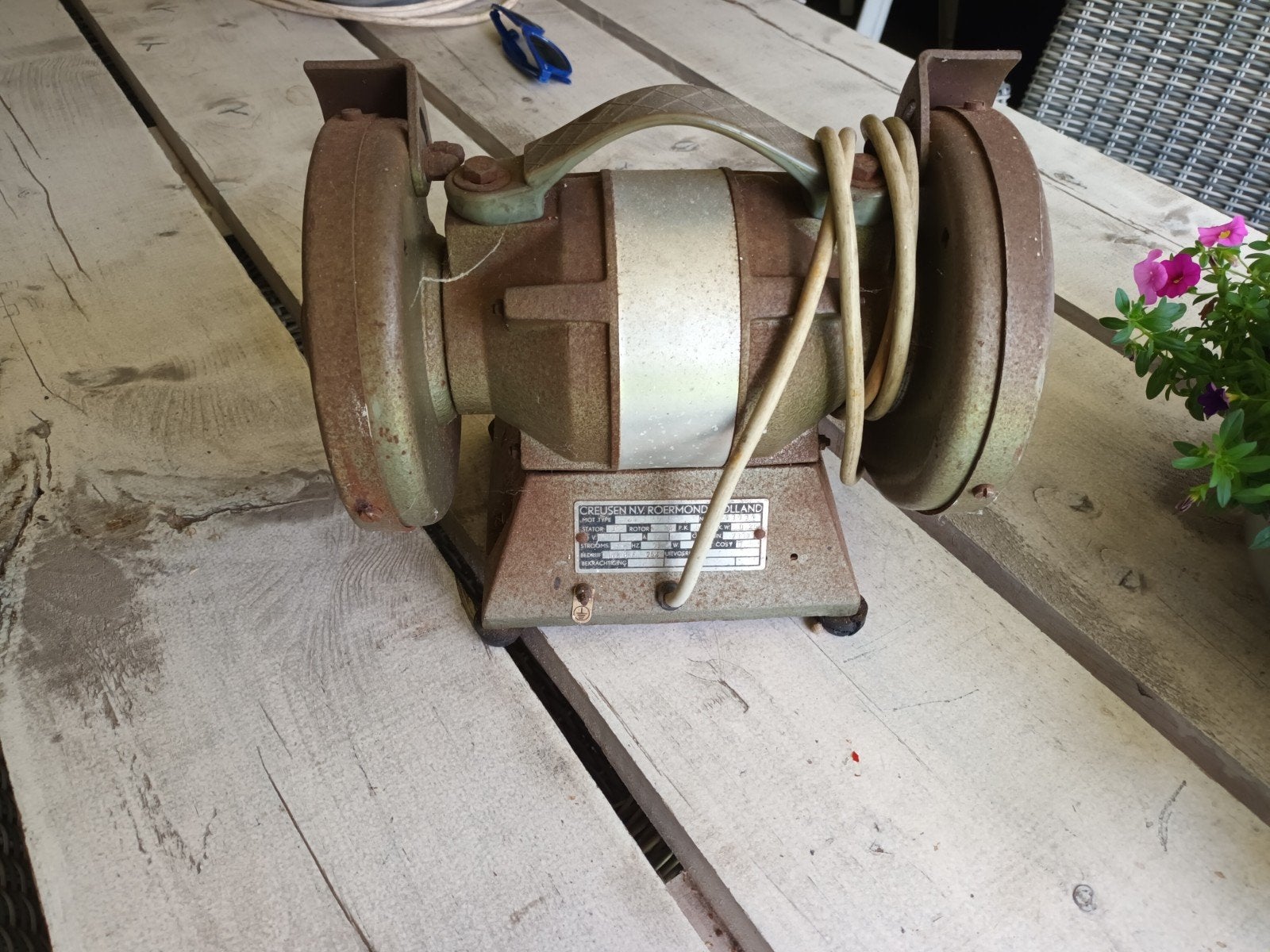 Werkbankslijpmachine, Doe-het-zelf en Verbouw, Gereedschap | Slijpmachines, Ophalen, Gebruikt, Minder dan 700 watt, Werkbankslijpmachine