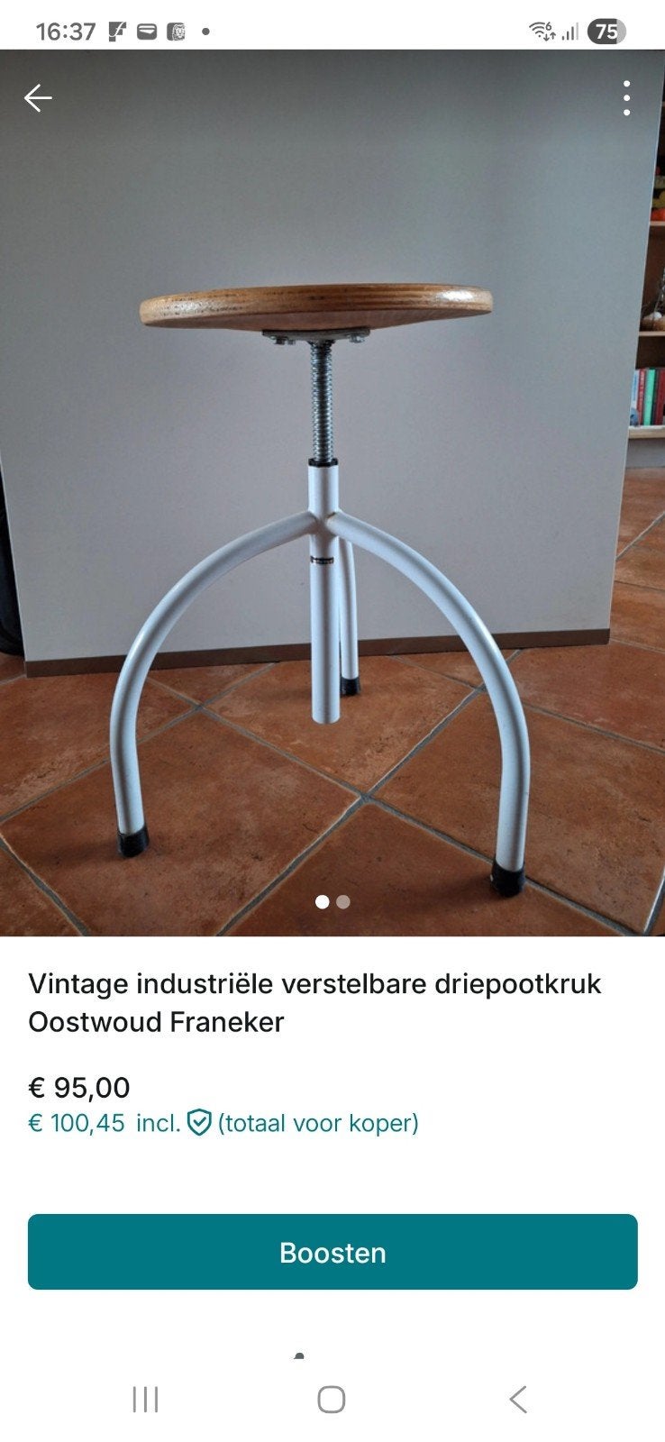 Vintage Industriële Verstelbare Driezitskruk, Ophalen of Verzenden, In hoogte verstelbaar, Gebruikt, Hout