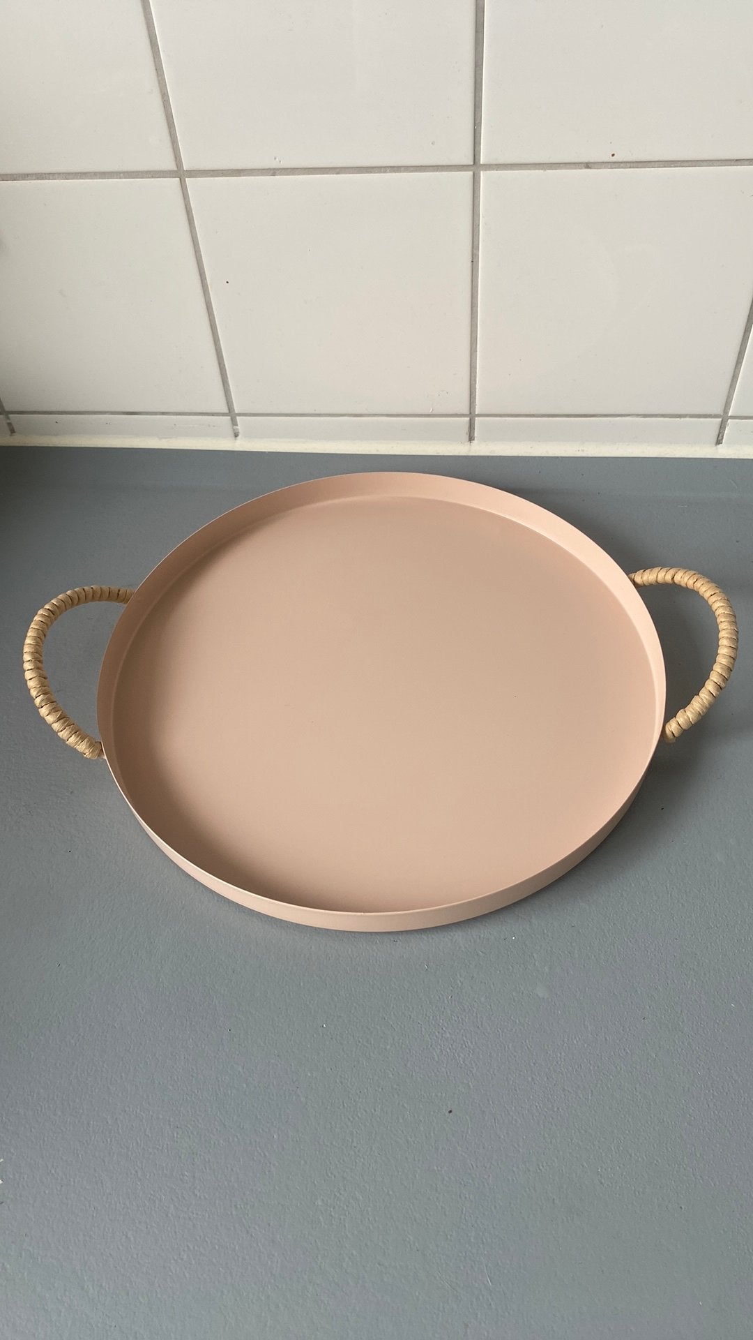 Roze dienblad met handvaten, Ophalen, Gebruikt, Rond, Overige materialen