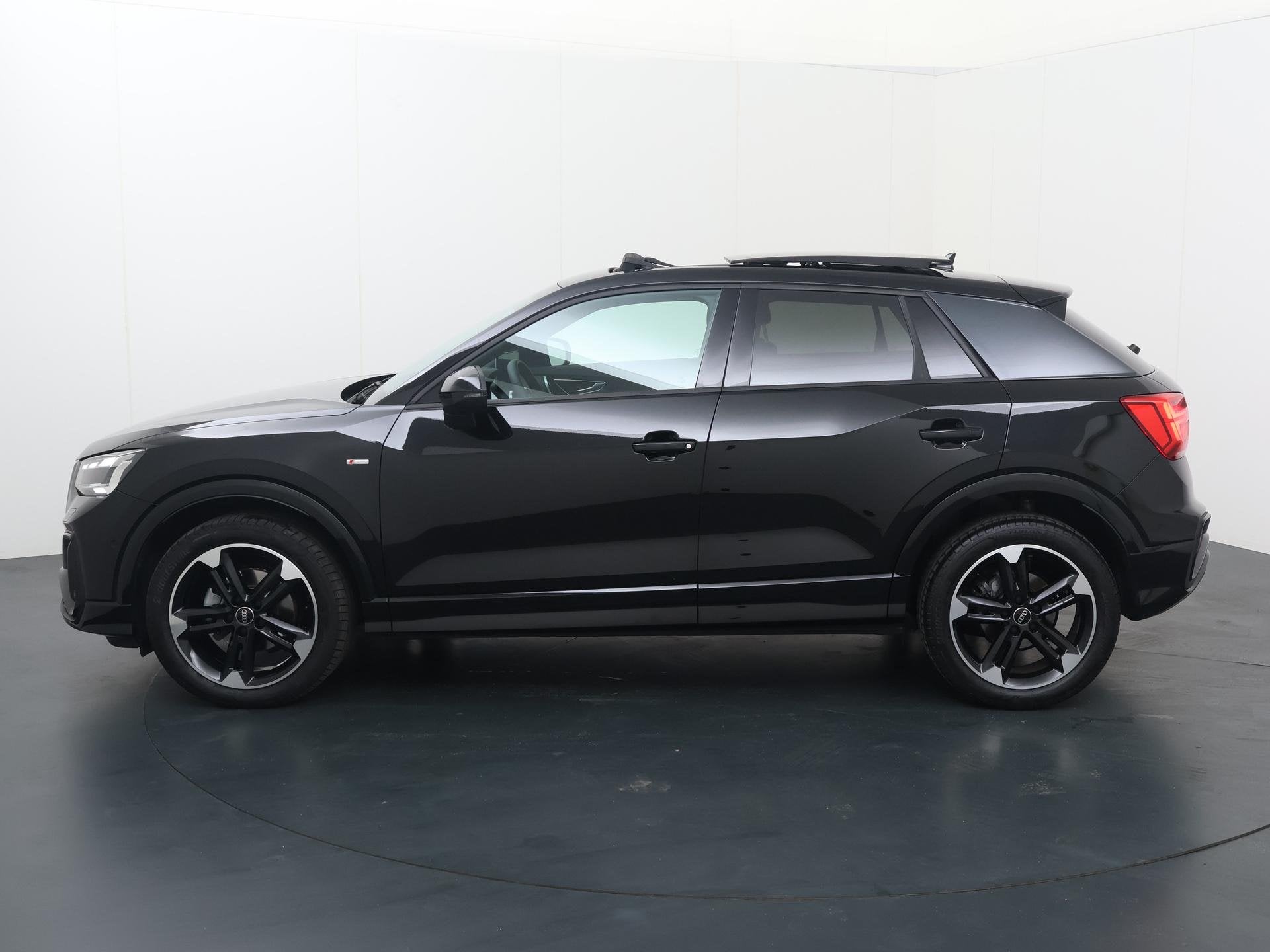 Audi Q2 35 TFSI S Edition | 150 PK | Automaat | Panoramadak, Auto's, 12 maanden, 4 cilinders, Zwart, Origineel Nederlands
