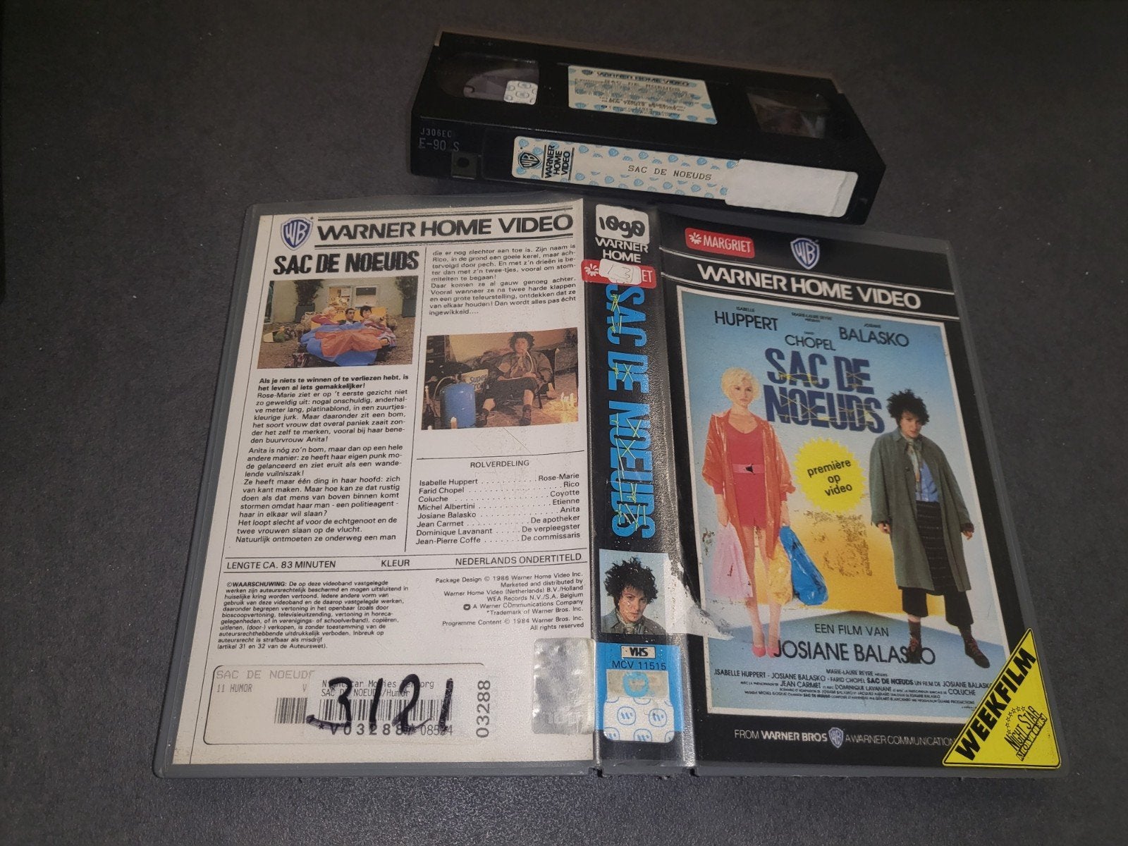 Sac de Noeuds ex rental VHS - Franse Komedie met Isabelle Hu, Nederlands ondertiteld, Gebruikt, Ophalen of Verzenden, Komedie