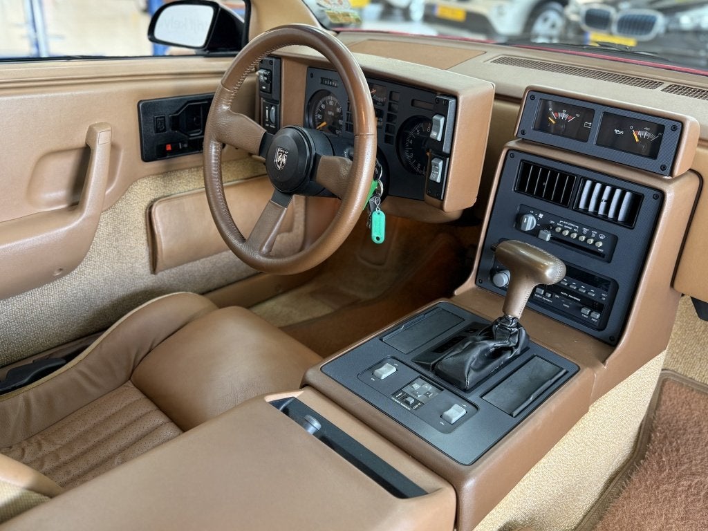 Pontiac Fiero 2.8 GT Airco (bj 1988), Auto's, Achterwielaandrijving, Bedrijf, Handgeschakeld, 2835 cc