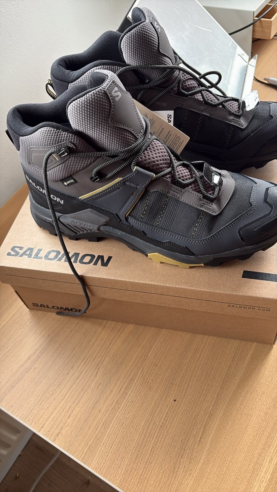 salomon x ultra 5 mid wide GTX maat 48, Ophalen of Verzenden, Nieuw, Schoenen