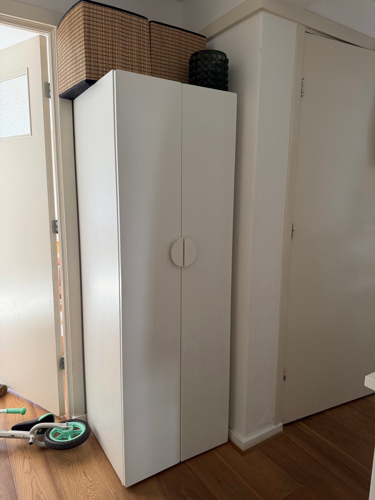 White 2-Door Wardrobe  – Excellent Condition, Ophalen, Gebruikt, 50 tot 100 cm, 150 tot 200 cm