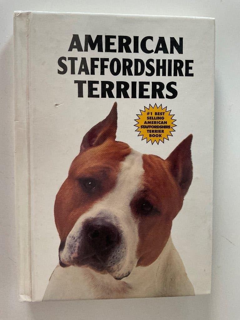 Anna Nicholas: American Staffordshire terriers. Engelstalig, Ophalen of Verzenden, Gelezen, Honden, Anne Katherine Nicholas