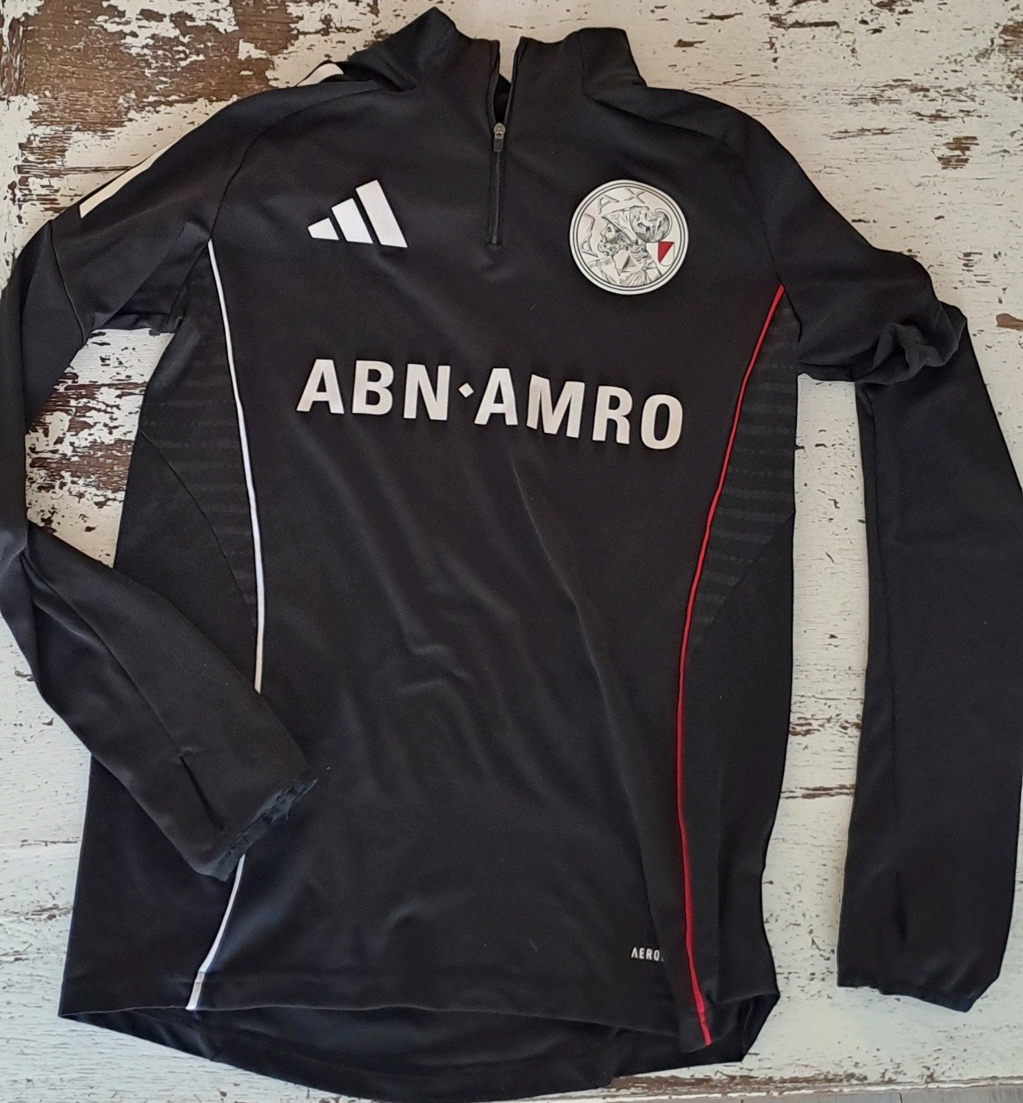 Adidas Ajax training shirt S, Sport en Fitness, Voetbal, Ophalen of Verzenden, Zo goed als nieuw, Shirt