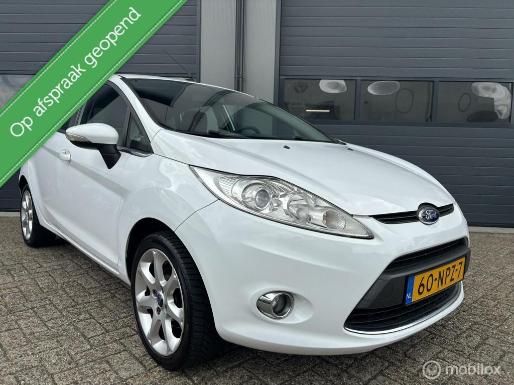 Ford Fiesta 1.25 Titanium Uitvoering _ 2e Eigenaar NL Auto, Voorwielaandrijving, Euro 5, 40 €/maand, 1242 cc