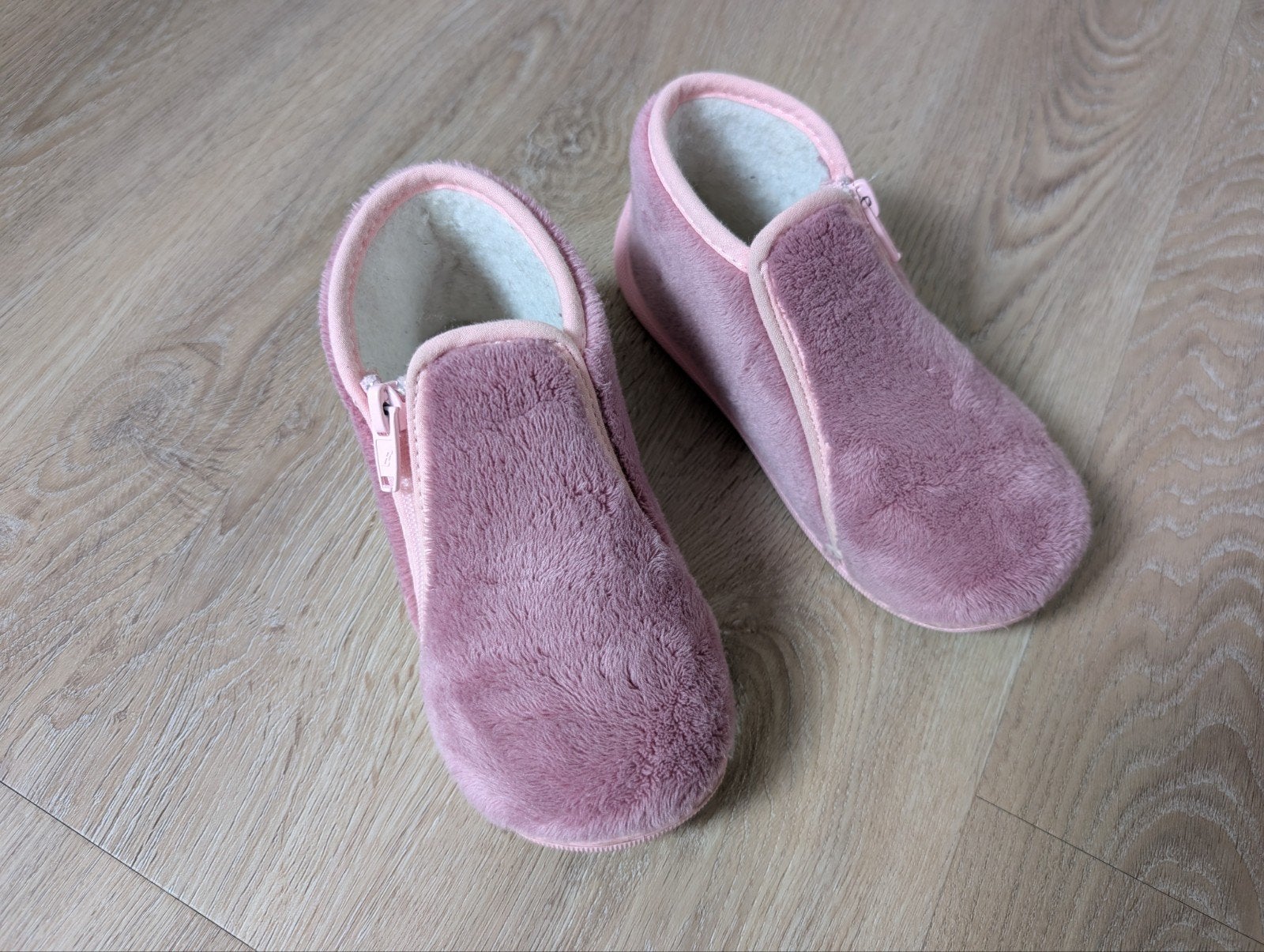 Pantoffels meisje, maat 26, Meisje, Overige typen, Ophalen of Verzenden, Zo goed als nieuw