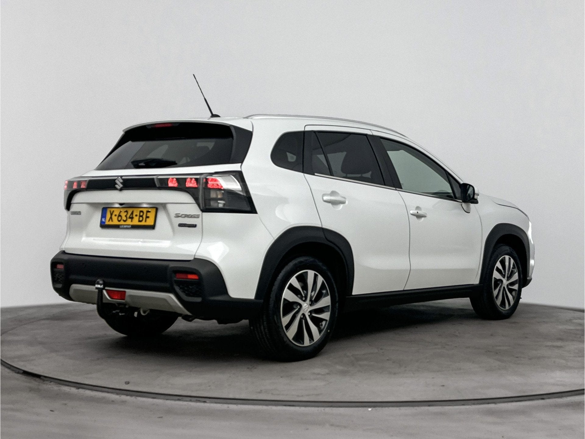 Suzuki S-Cross 1.5 Hybrid Style | Apple Carplay/Android Auto, Auto's, 12 maanden, Gebruikt, 4 cilinders, 400 kg