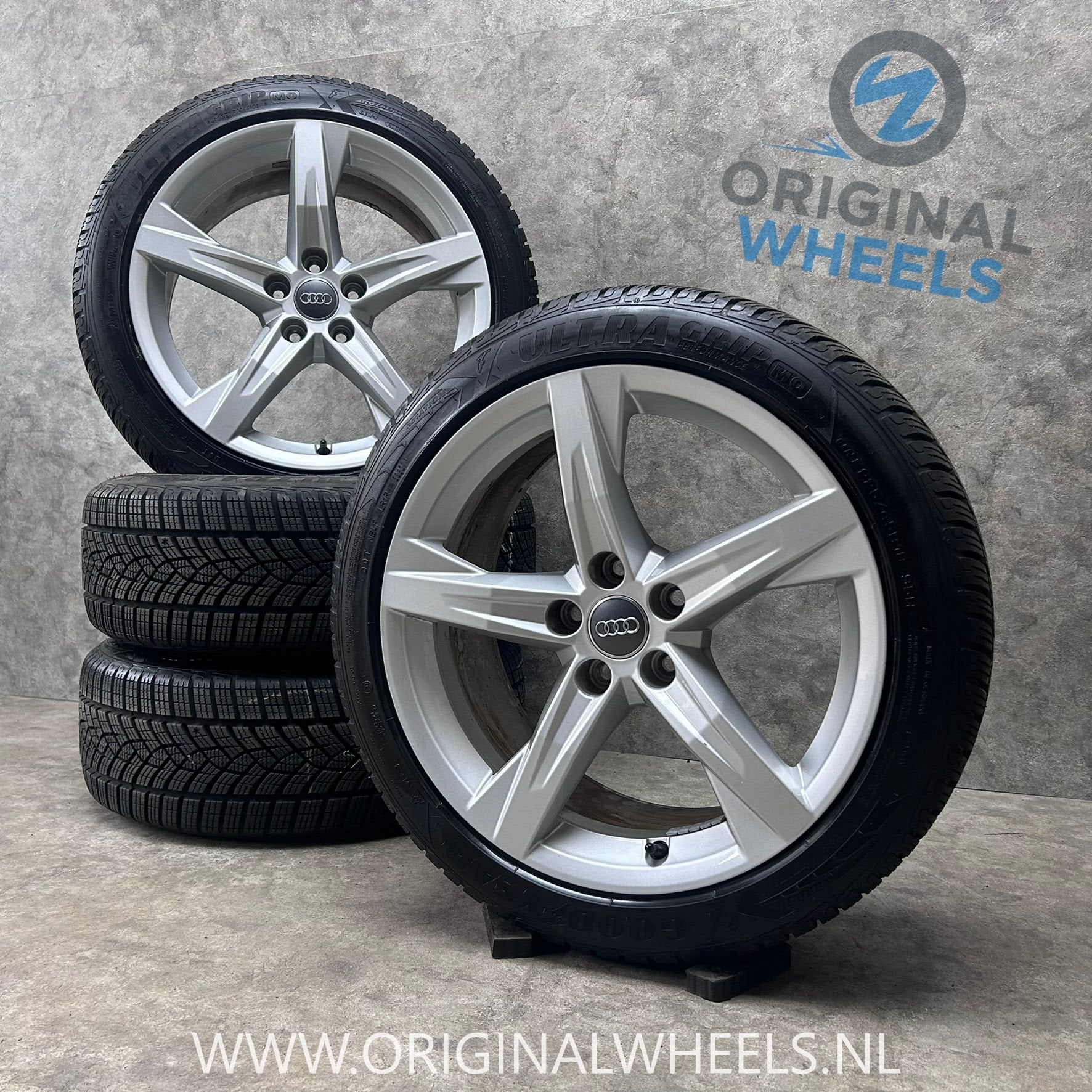 ✅18 inch originele velgen + winterbanden Audi A4 B9 B8