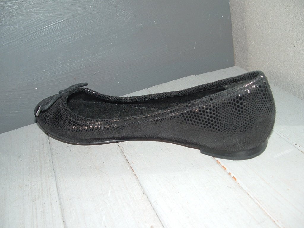 Vince Camuto zwarte ballerina flats instappers maat 37, Vince Camuto, Zwart, Zo goed als nieuw, Ballerina's