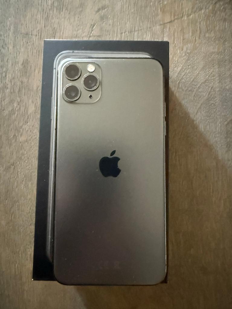 iPhone 11 Pro Max 64GB Spacegrijs - Zo goed als nieuw, Telecommunicatie, Mobiele telefoons | Apple iPhone, 80 %, IPhone 11 Pro Max