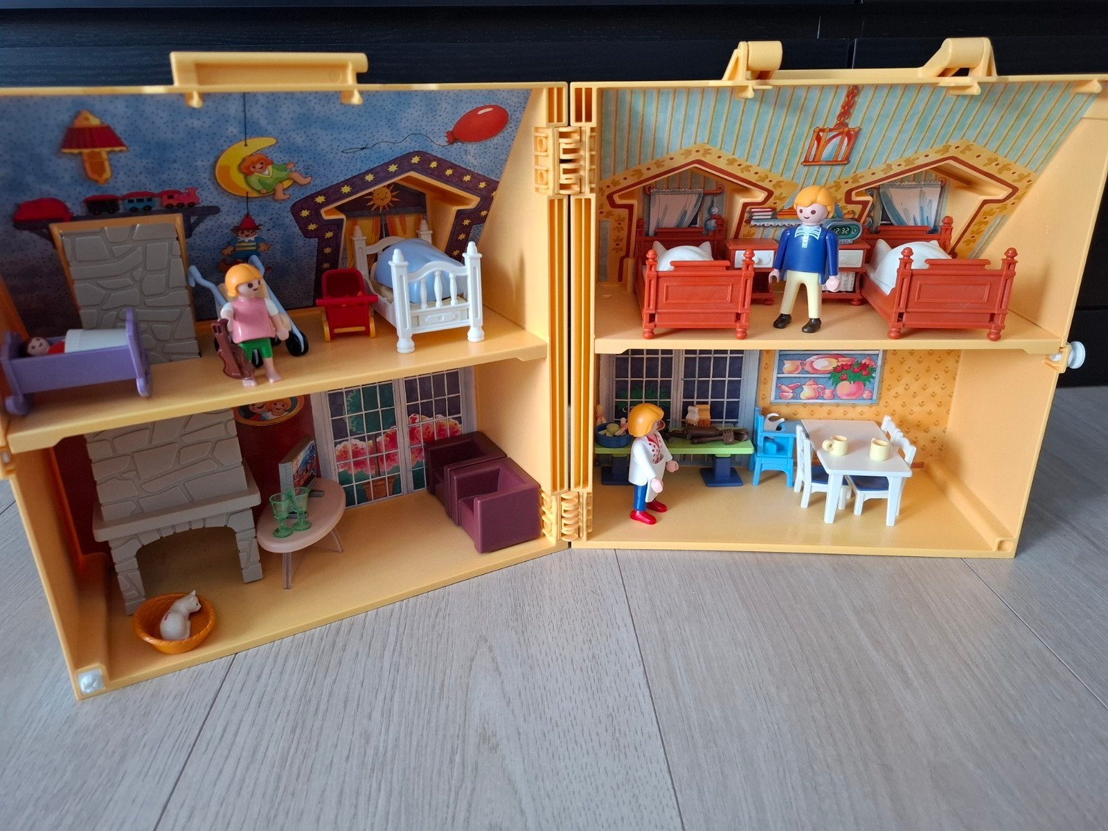 Playmobil Meeneem Huis - Compleet met Meubels en Poppetjes, Ophalen of Verzenden, Gebruikt, Complete set