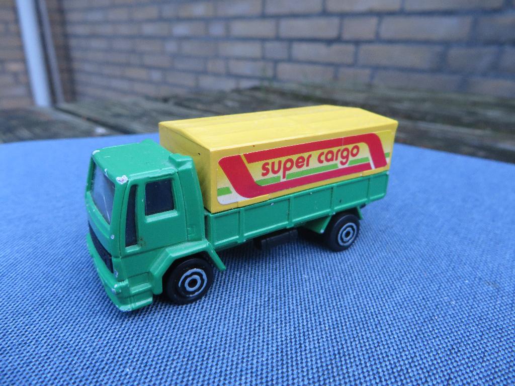 Majorette Ford Truck SUPER CARGO, Ophalen of Verzenden, Zo goed als nieuw, Bus of Vrachtwagen