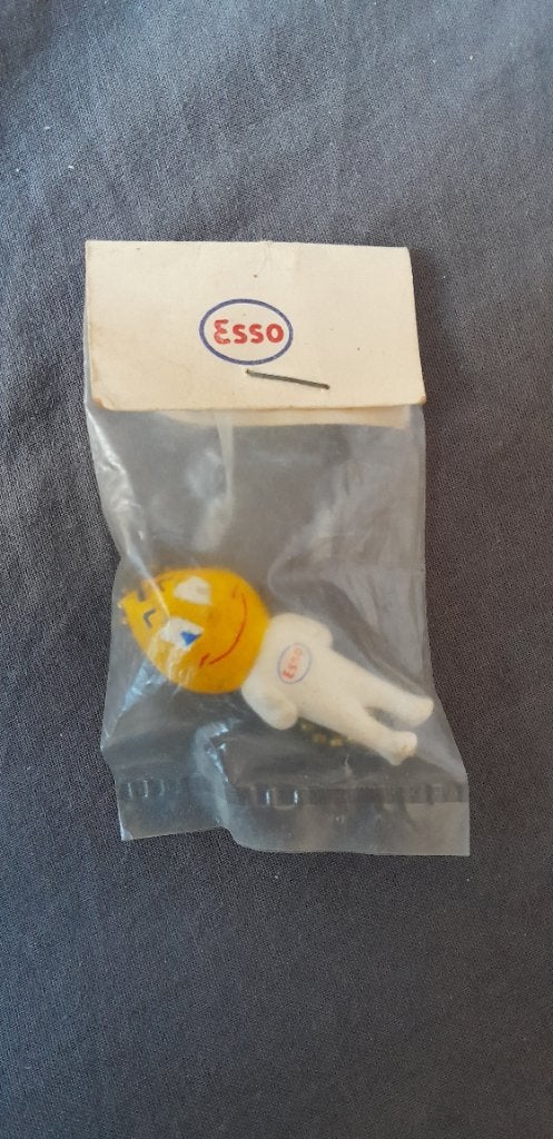 Esso oil drop man sleutelhanger jaren 50, Verzamelen, Ophalen, Zo goed als nieuw
