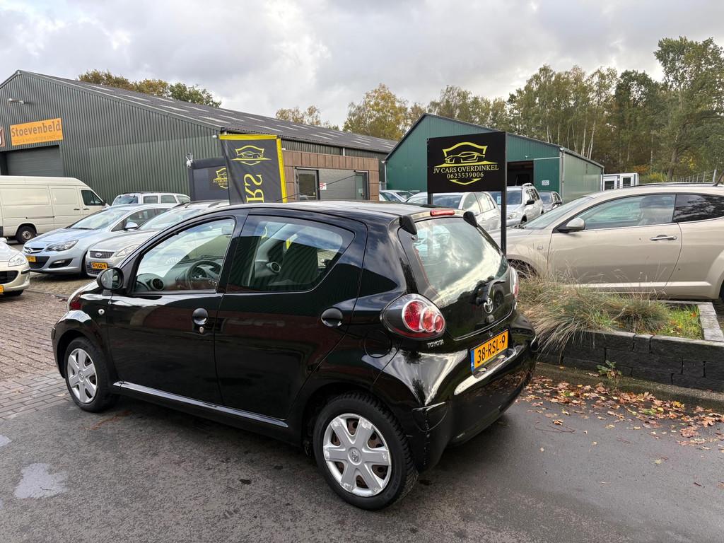 Toyota Aygo 1.0-12V NET FRISSE BEURT GEHAD MET VEEL..AIRCO,E, Voorwielaandrijving, Euro 5, Gebruikt, 4 stoelen