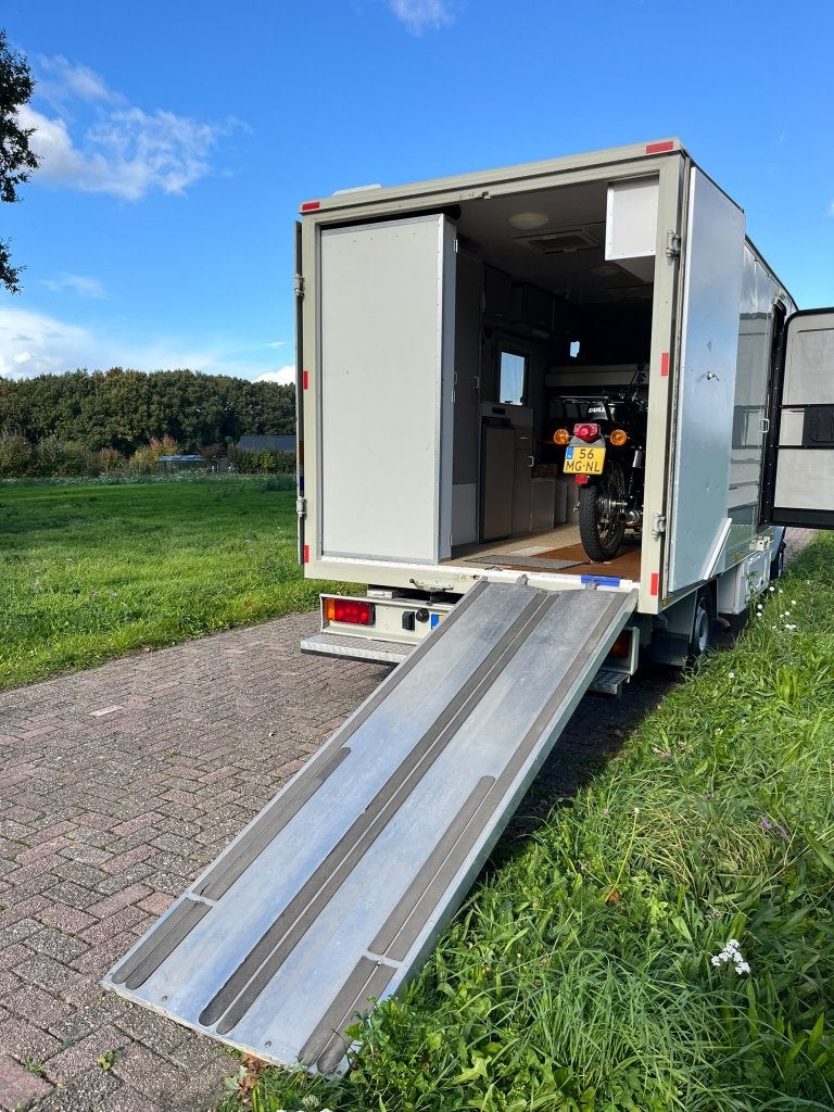 Camper voor motorfiets, Caravans en Kamperen, Luifel, Chemisch toilet, Buscamper of Camperbus, Brandblusser