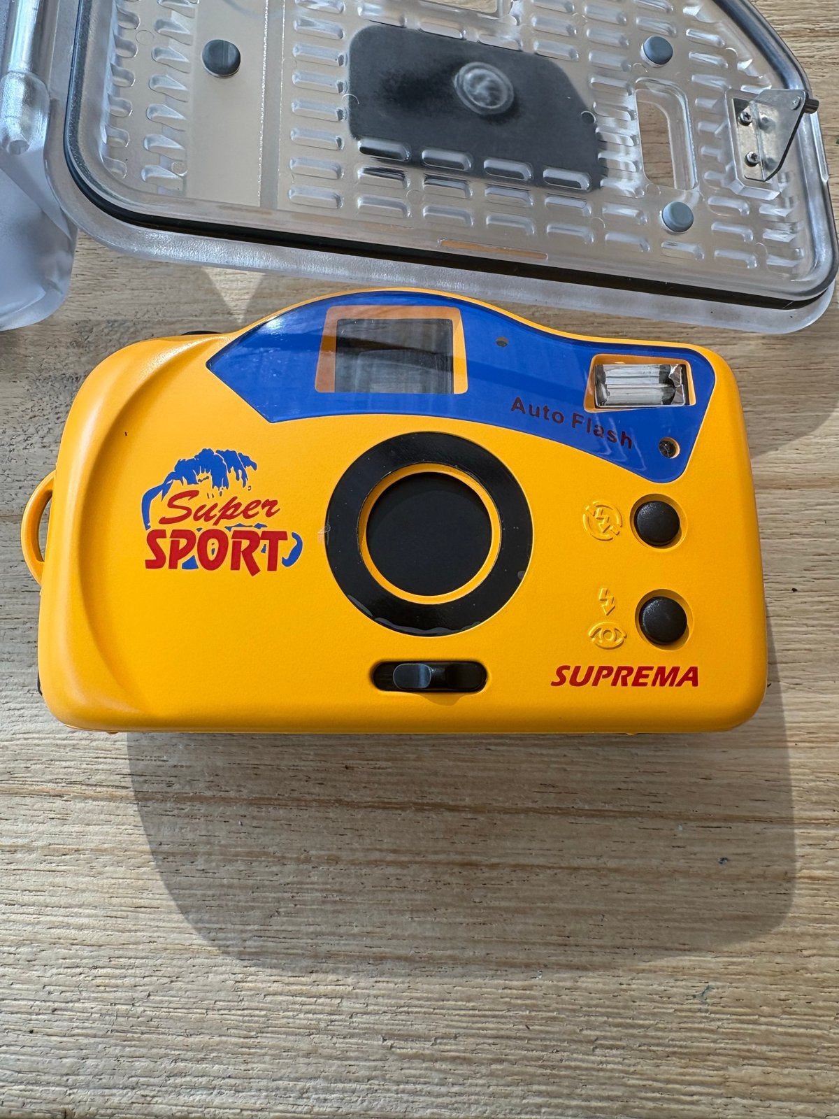 Suprema Super Sport onderwatercamera met behuizing, Suprema, Gebruikt, Ophalen of Verzenden, The-Thrift-Store@outlook.com