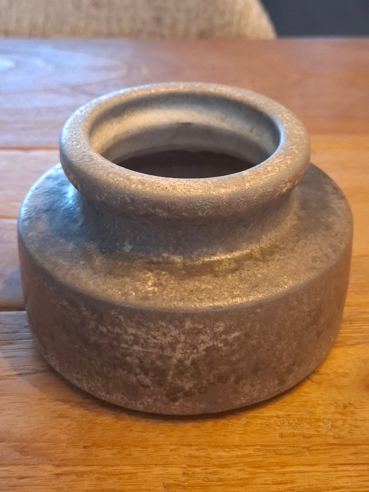 Mobach  - Piet Knepper vaasje ca. 9cm, Antiek en Kunst, Antiek | Keramiek en Aardewerk, Ophalen of Verzenden