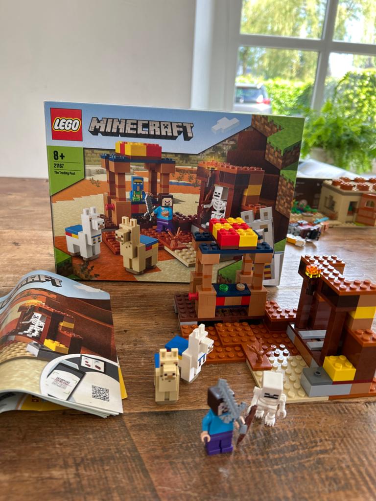 LEGO Minecraft 21167 The Trading Post, Ophalen of Verzenden, Zo goed als nieuw, Overige merken