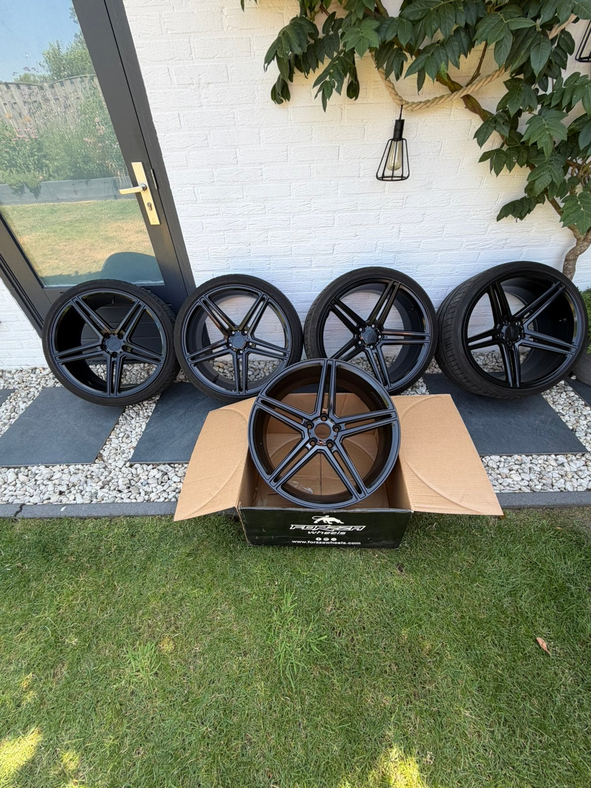 Forzza Velgen Hoogglans zwart 20” 5x112 incl banden, Ophalen, Gebruikt, Velg(en), 235 mm