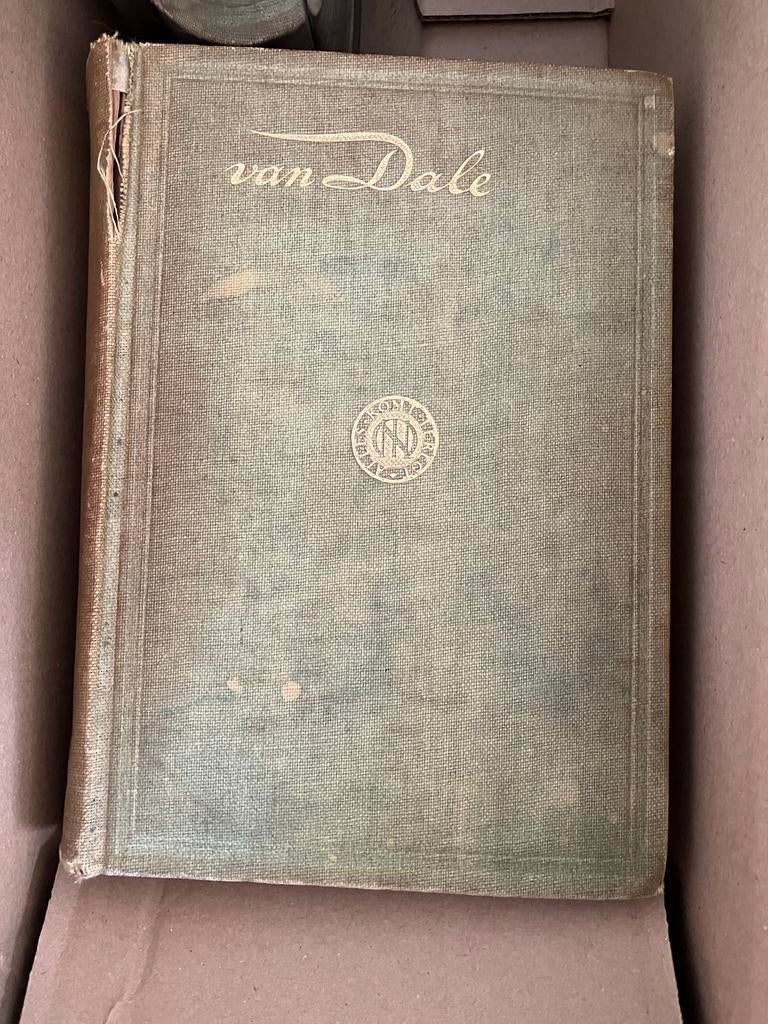 Van Dale's Groot Woordenboek (1914) der Nederlandsche Taal, Ophalen of Verzenden, Gelezen, Van Dale, Nederlands