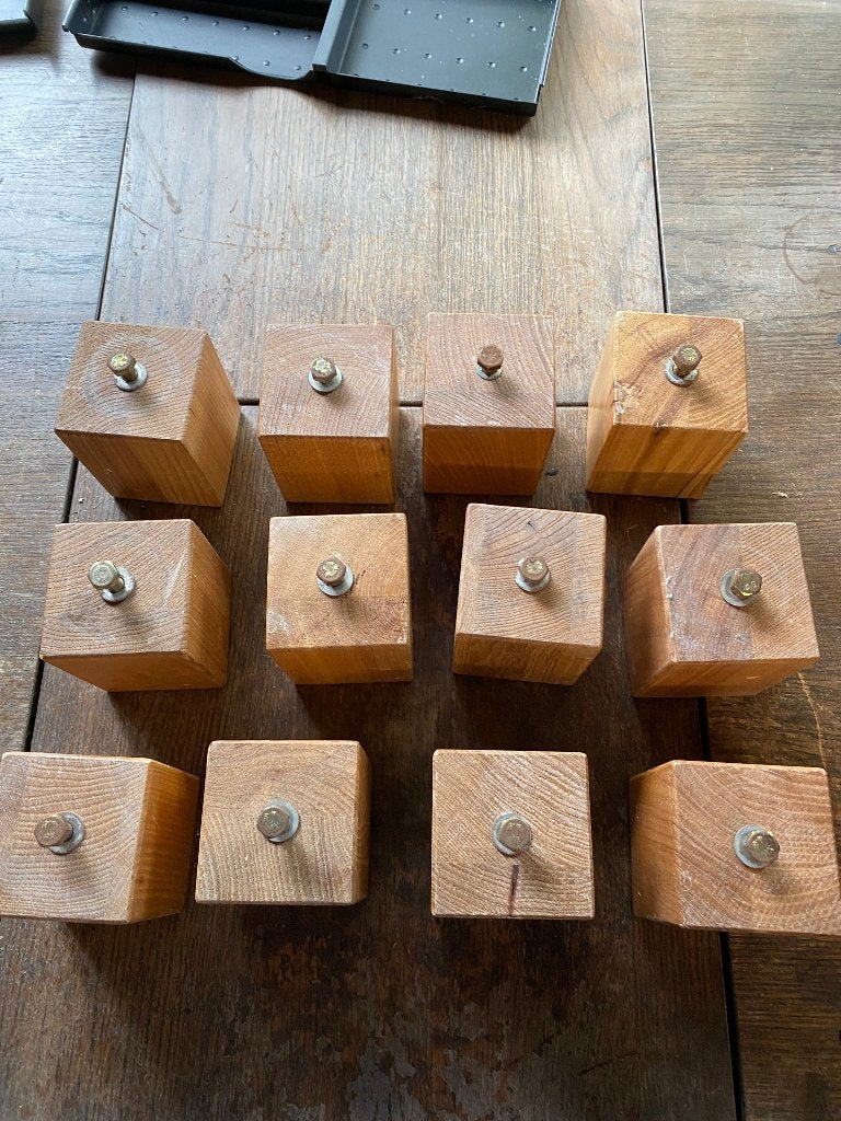 12 pootjes voor boxspring, Huis en Inrichting, Gebruikt, Verzenden, Tweepersoons, Overige maten