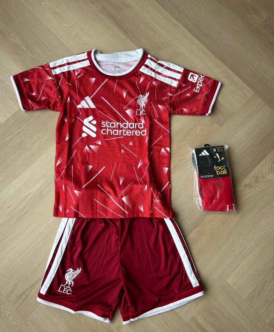 Liverpool Thuisshirt 2026/2027 - Nieuw, Diverse Maten, Maat S, Ophalen of Verzenden, Nieuw, Set