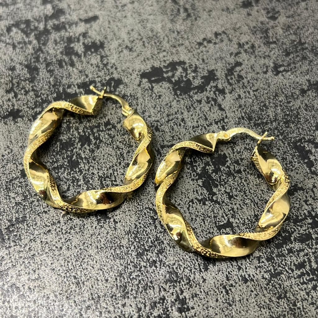 14k gouden wokkels oorbellen nieuw, Ophalen of Verzenden, Nieuw, Goud