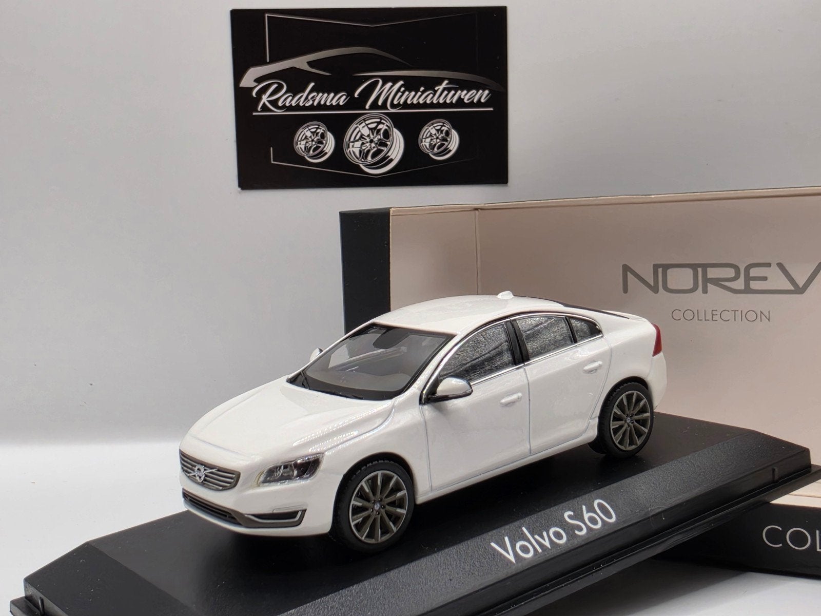 Volvo S60 - 2013 crystal White - 1:43 Norev, Auto, Norev, Ophalen of Verzenden, Zo goed als nieuw