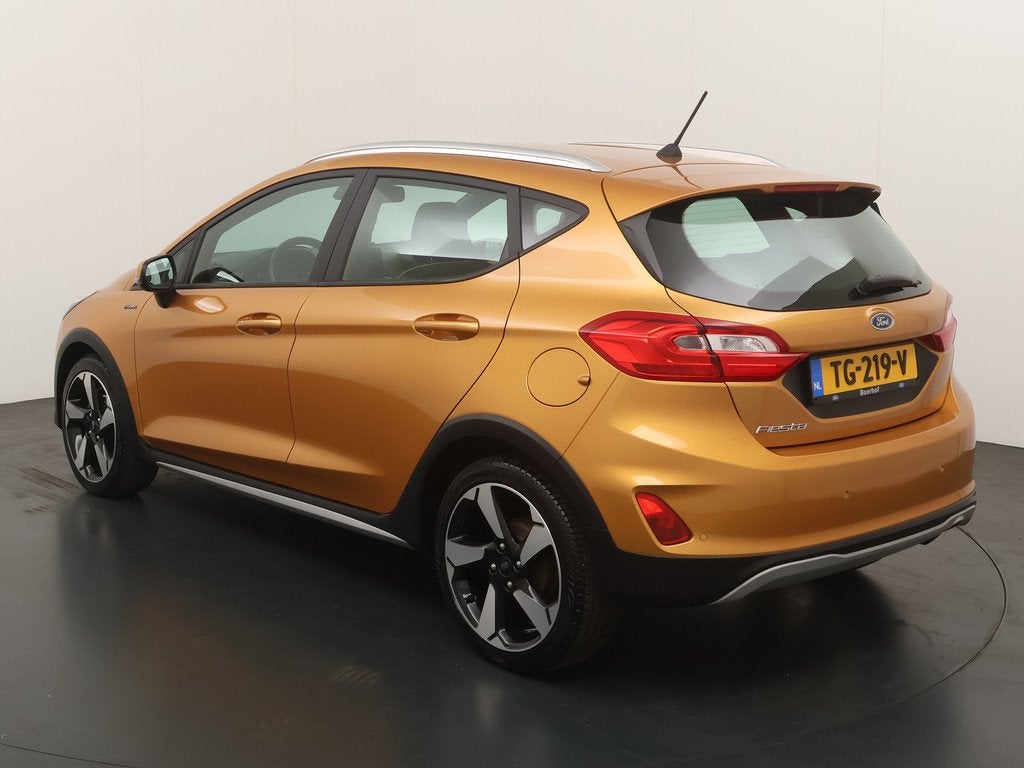 Ford Fiesta 100PK EcoBoost Active First Edition | Voorruitve, Gebruikt, 49 €/maand, Bedrijf, Handgeschakeld