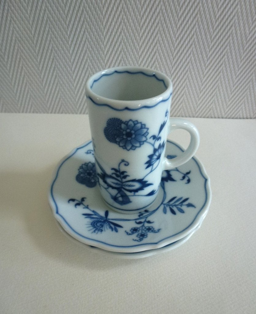 Blue Danube Zwiebelmuster espressokopje en schotel, Antiek en Kunst, Antiek | Servies los, Ophalen of Verzenden