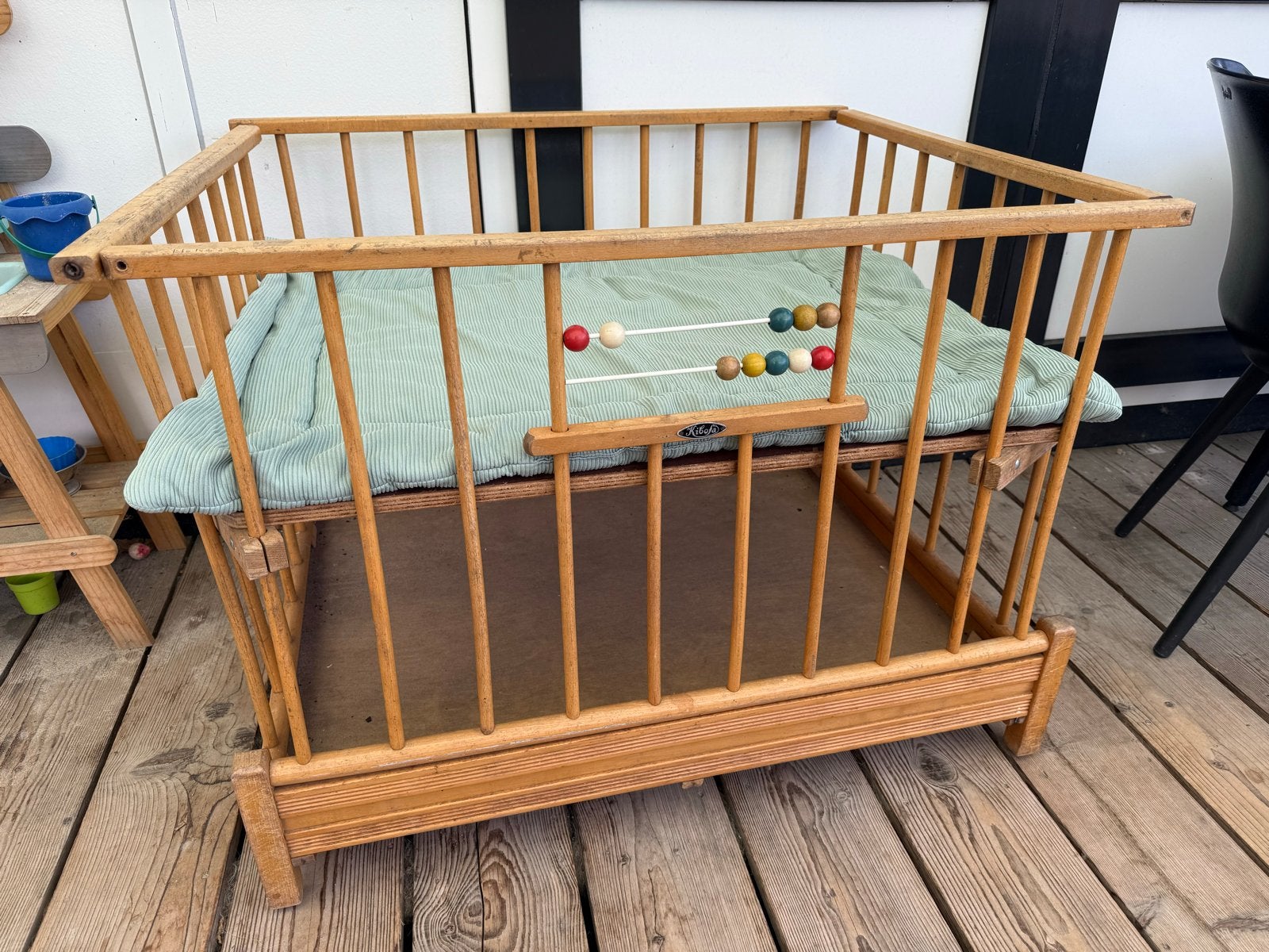 Vintage houten box met wieltjes - gratis af te halen, Kinderen en Baby's, Ophalen, Gebruikt, Rechthoekig, Wieltjes