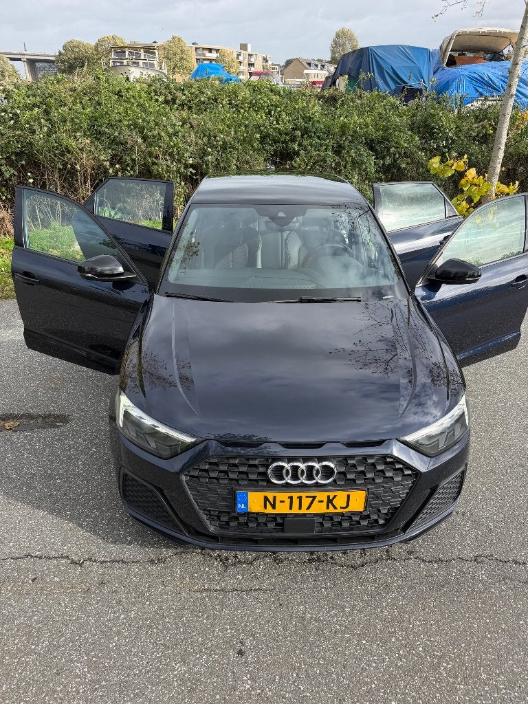 Audi A1 35 Tfsi 150pk S Tronic 2019 Zwart, 4 cilinders, 150 pk, Leder en Stof, Particulier