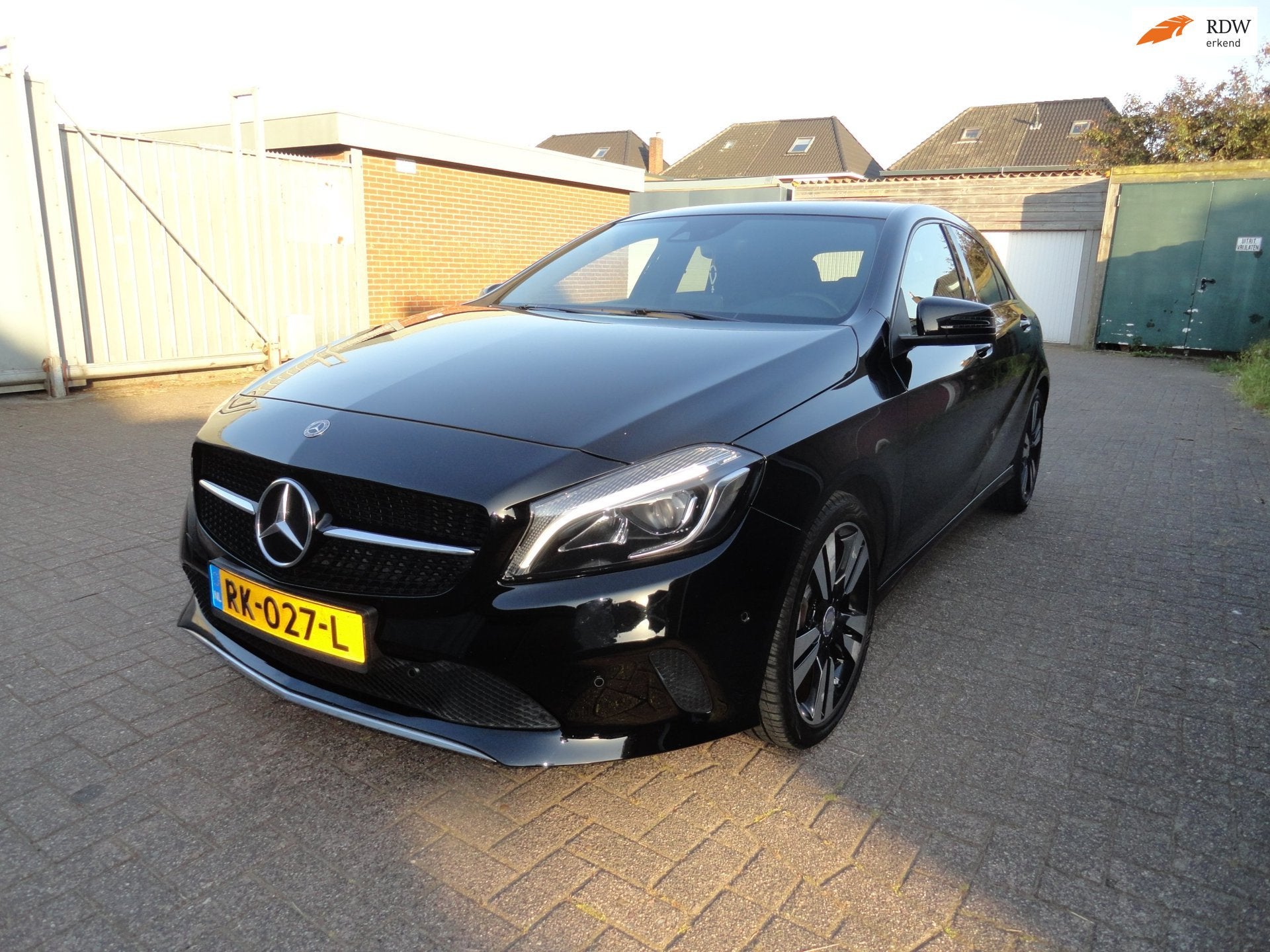 Mercedes-Benz A-klasse 180 Prestige (KM191935 NAVI CLIMA NIE, Auto's, Mercedes-Benz, Voorwielaandrijving, Gebruikt, Euro 6, 4 cilinders