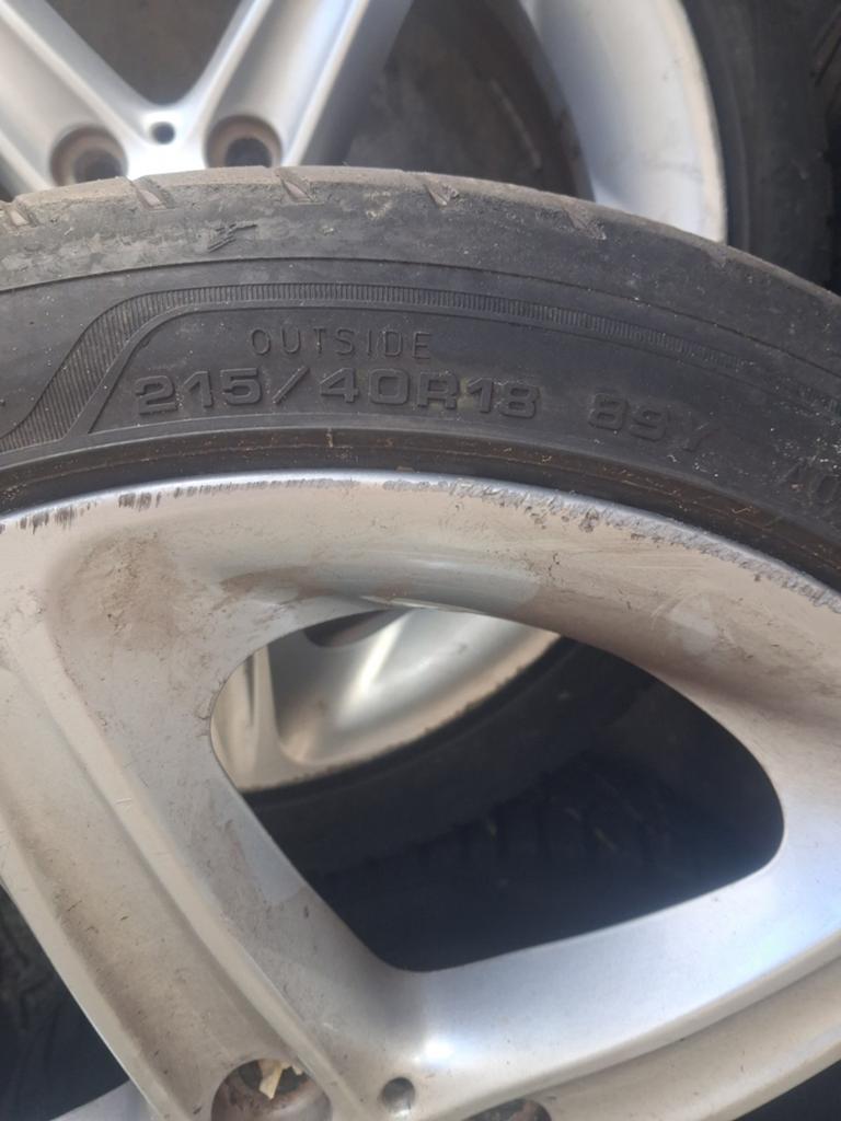 BMW Velgen met banden 215/40R18, Auto-onderdelen, Banden en Velgen, 18 inch, Banden en Velgen, Ophalen of Verzenden, Personenwagen