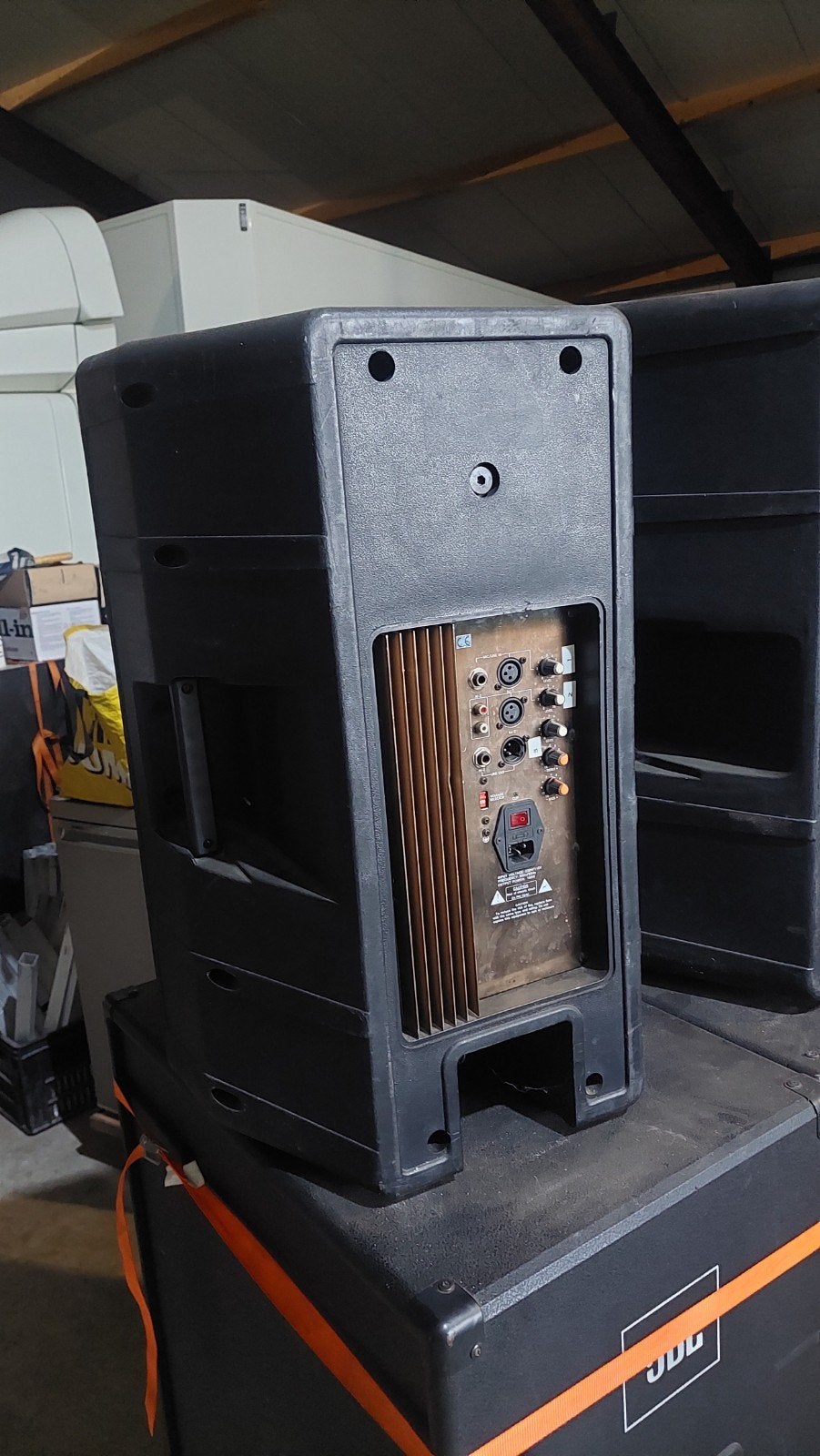 Twee actieve speakers - werking onbekend, Ophalen