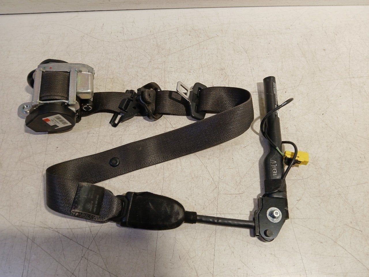 Veiligheidsgordel links voor Opel Astra, Onderdelen@venauto.nl, Van der Ven Autorecycling B.V., Gebruikt, Ettenseweg 76, 4706 PB Roosendaal, The Netherlands