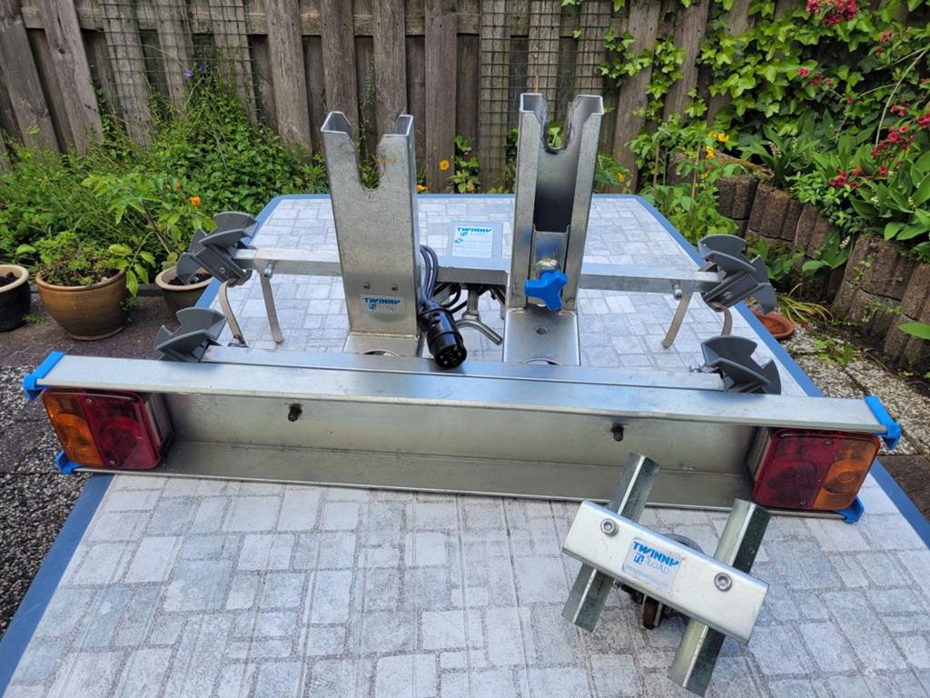 Te koop Twinnyload, Ophalen, Gebruikt, Trekhaakdrager