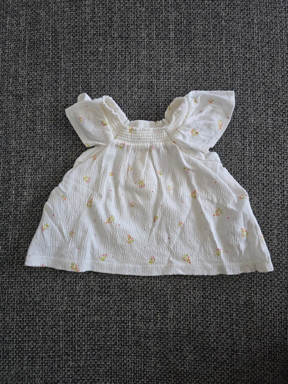 Hema wit baby topje met bloemetjes maat 68, Kinderen en Baby's, Meisje, Nieuw, Ophalen of Verzenden, Hema