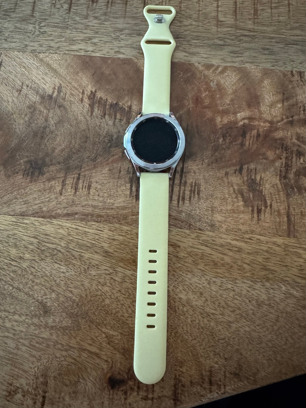 Samsung Galaxy Watch 4 Classic met diverse bandjes, Afstand, Ophalen of Verzenden, Zo goed als nieuw, Waterdicht