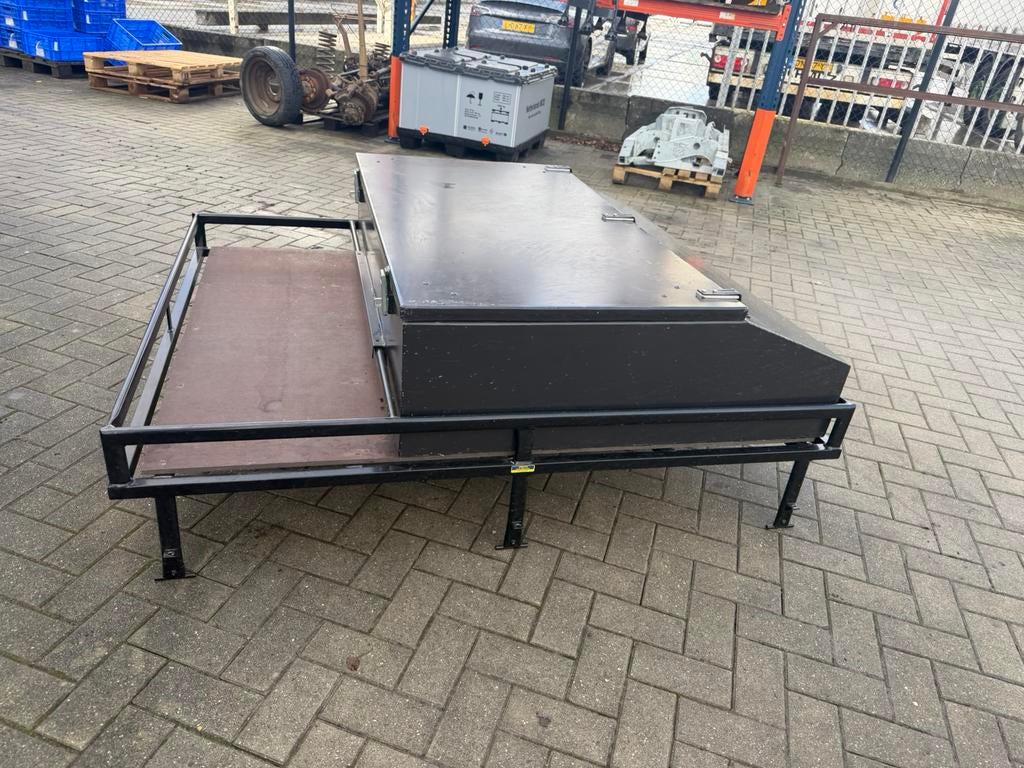 Roofrack defender 90 met kist, Auto diversen, Dakdragers, Ophalen of Verzenden, Zo goed als nieuw