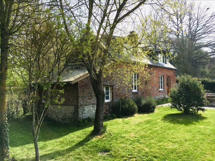 Lastminute Vrijstaand vakantiehuis in heuvels van Normandië, 2 slaapkamers, Open haard, Normandië, Picardie of Noord, Landelijk