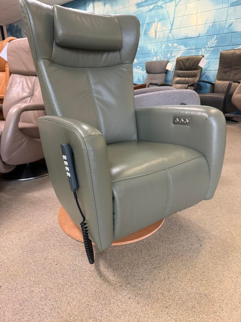 Met alle extra opties sta op fauteuil relax stoel Prominent, Ophalen of Verzenden, Zo goed als nieuw, Leer, Gratis bezorging regio Utrecht