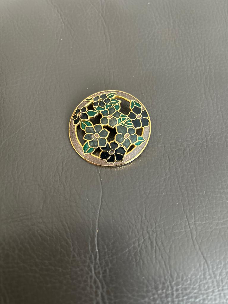 Vintage cloisonne broche met emaille bloemen, Sieraden, Tassen en Uiterlijk, Broches, Ophalen, Overige materialen, 4 tot 7 cm