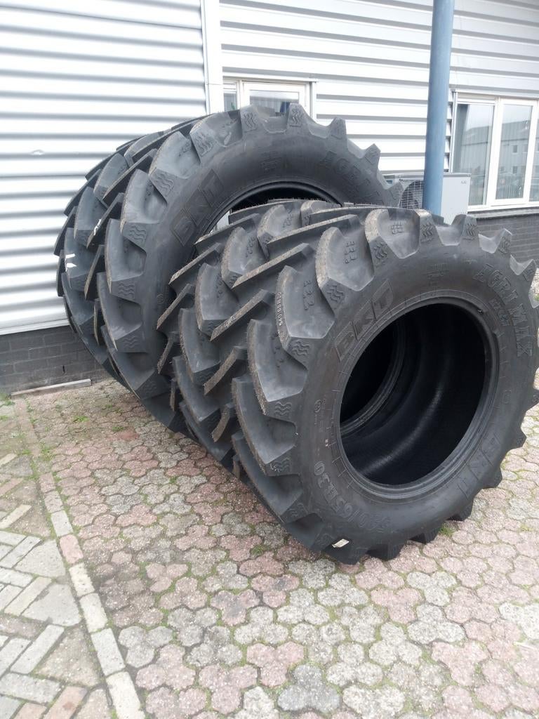 BKT Agrimax RT657 650/65R42 540/65R30 650/65R38 540/65R28, Ophalen of Verzenden