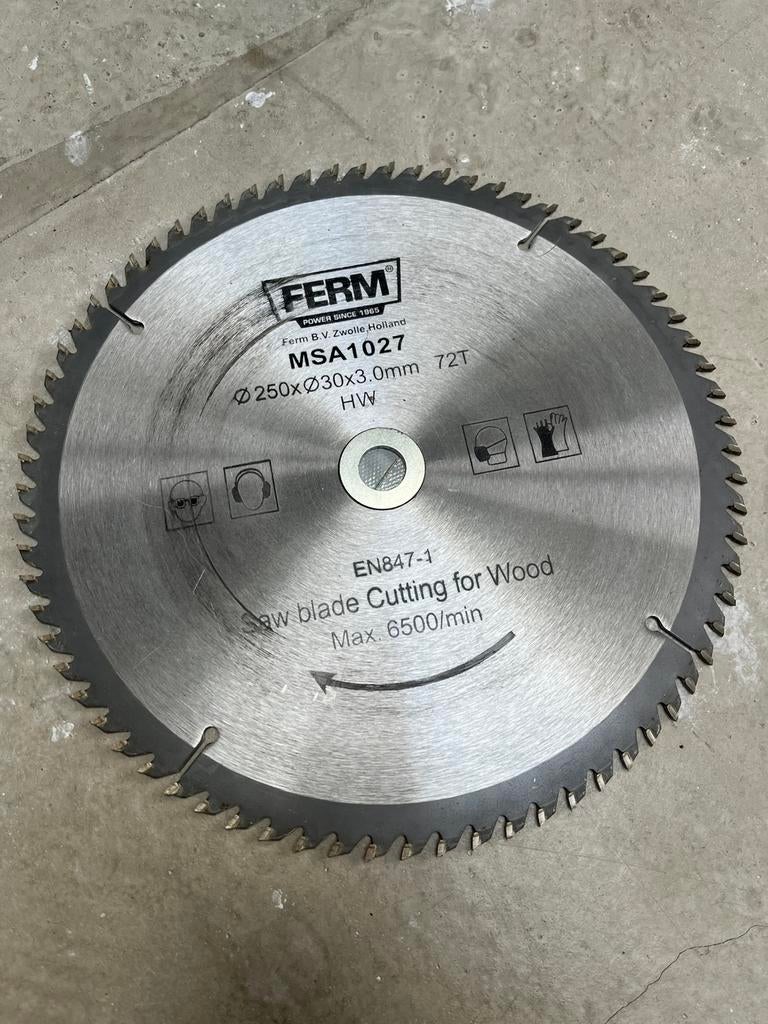 FERM Zaag 250, Doe-het-zelf en Verbouw, Ophalen of Verzenden, Zo goed als nieuw, Minder dan 600 watt, 30 tot 70 mm